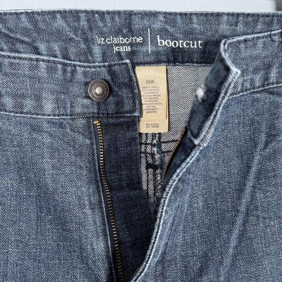 Liz‎ Claiborne Jeans Women 22W Blue Classic Bootcut Stretch Denim Dark 46x31" - Picture 3 of 6